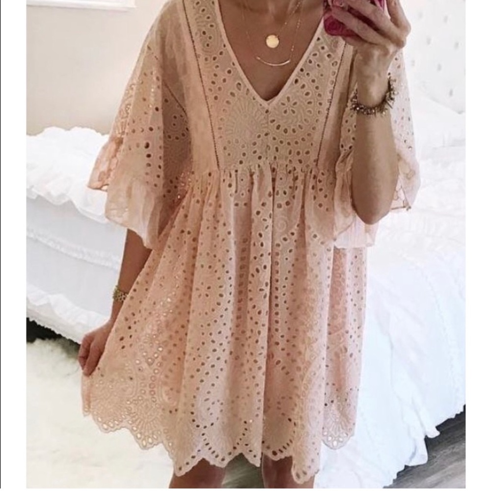 Akemi & Kin blush pink eyelet dress size 8